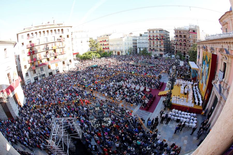 Fotos: 10 grandes imágenes de la festividad de la Virgen de los Desamparados en Valencia