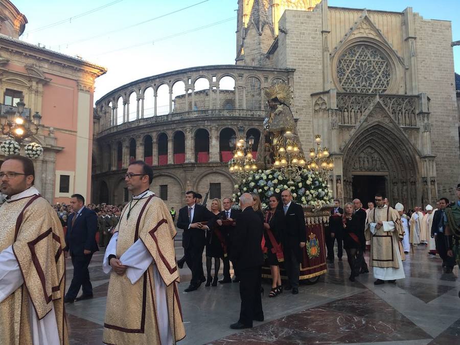 Valencia ha vivido este domingo otro emotivo acto de fervor hacia la Mare de Déu en la tracional Procesión.