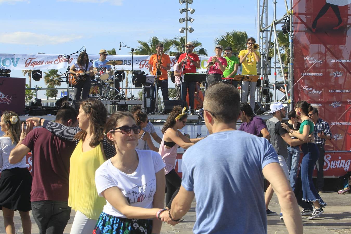 Fotos: Animada feria Tapas con Swing 2018 en la Marina de Valencia