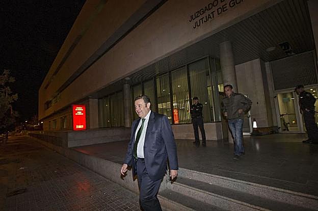 El exvicepresidente, después de declarar ante el juez Castro en Valencia. 