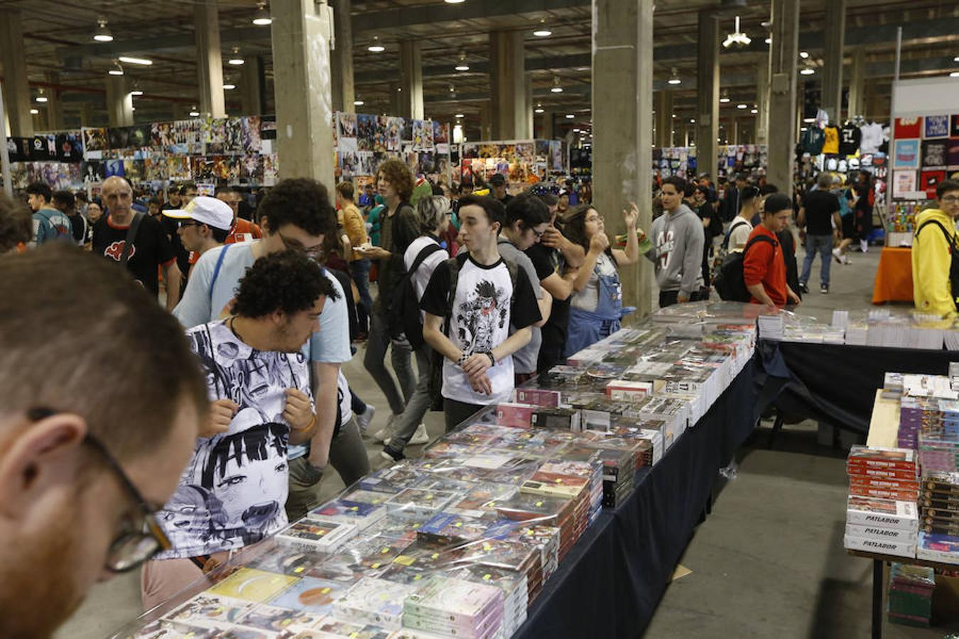 Feria Valencia acoge un año más a todos los amantes del manga, anime y cultura japonesa gracias a la celebración del Salón del Manga, a partir de este sábado, 19 de mayo. Durante dos días, los asistentes podrán disfrutar de actividades como concursos para 'cosplayers', karaoke, conciertos y sesiones de artes marciales.