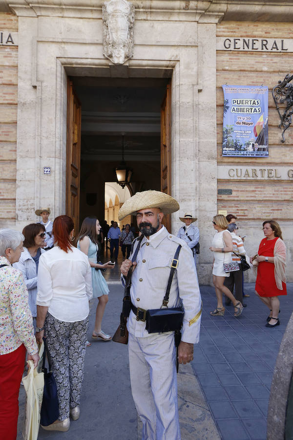 Fotos: Puertas abiertas en Capitanía de Valencia