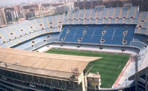 Estadio de Mestalla en el año 2002.