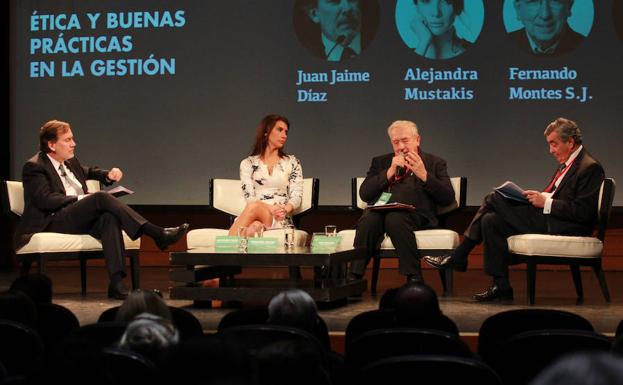 Mesa redonda durante las II Jornadas de Futuro en Español, celebradas entre el 19 y el 21 de julio de 2017 en Santiago de Chile.