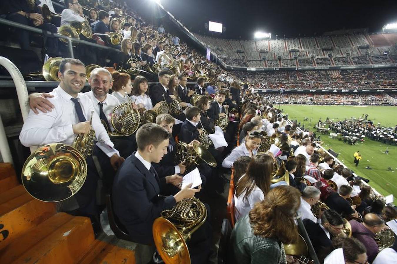 Este evento forma parte de las actividades programadas por la Federación de Sociedades Musicales de la Comunidad Valenciana para conmemorar su 50 aniversario