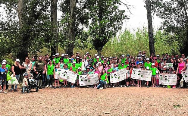 La jornada de recogida de residuos fue todo un éxito de participación.