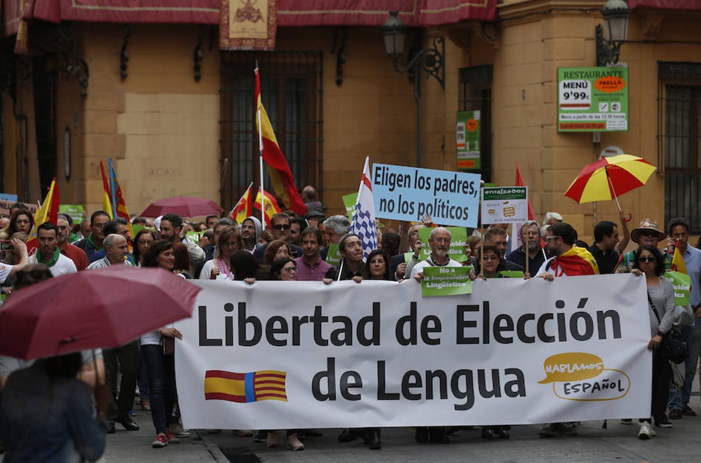 Fotos: Fotos de la marcha por la libertad de elección de lengua