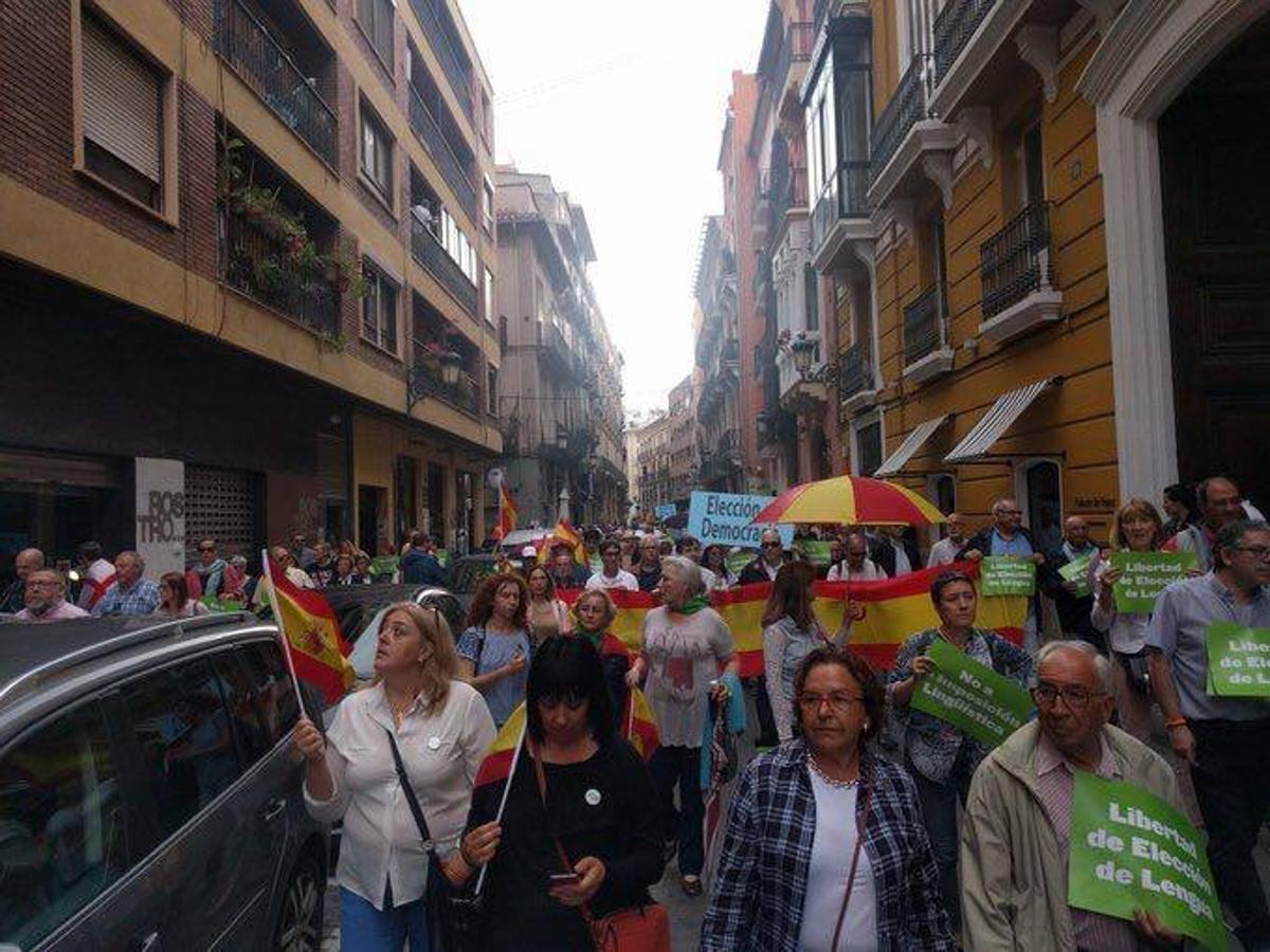 Fotos: Fotos de la marcha por la libertad de elección de lengua