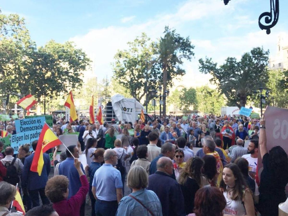 Fotos: Fotos de la marcha por la libertad de elección de lengua