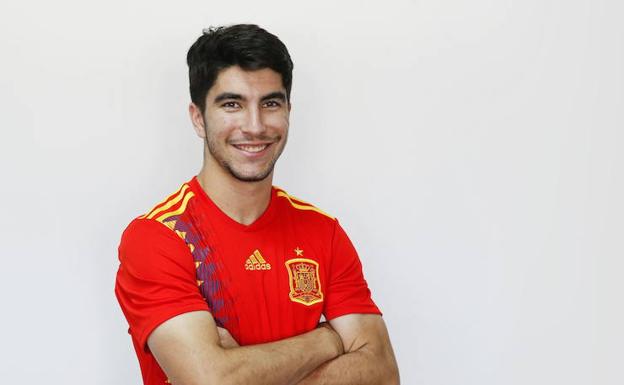 Carlos Soler vuelve a casa tras su experiencia con la absoluta