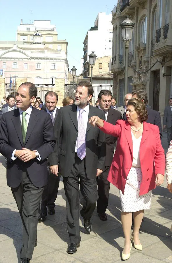 Tanto como ministro como presidente del Gobierno, Mariano Rajoy ha visitado Valencia en diferentes ocasiones tanto en actos del Partido Popular como representante del Gobierno central.