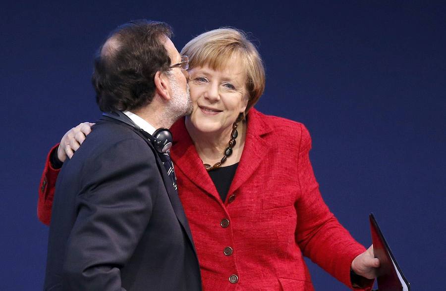 A nivel europeo Rajoy ha contado con el apoyo de Angela Merkel, la presidenta alemana. Merkel, tras la moción de censura, reconoció el papel de Rajoy en la recuperación económica del país.