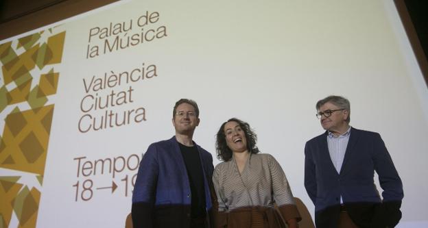Ramón Tebar, Glòria Tello y Vicent Ros, ayer, en la presentación de la temporada 2018-2019. 