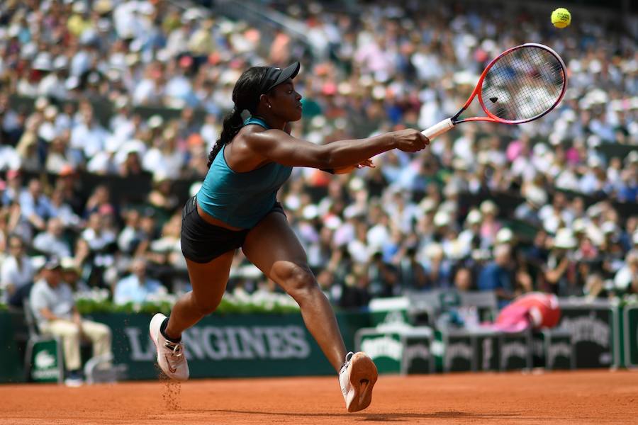 Halep derrota a la estadounidense Stephens en la final de Roland Garros femenino. La rumana, número uno del mundo, se hace así con su primer Grand Slam tras tres intentos fallidos 