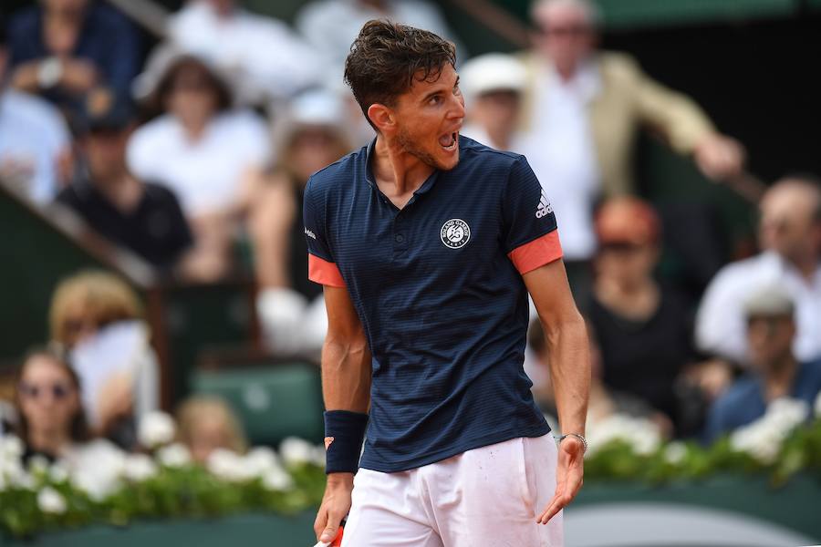 Rafael Nadal ha revalidado su título de campeón en la arcilla parisina y ya acumula once trofeos de Roland Garros, tras vencer a Thiem por 6-4, 6-3 y 6-2 