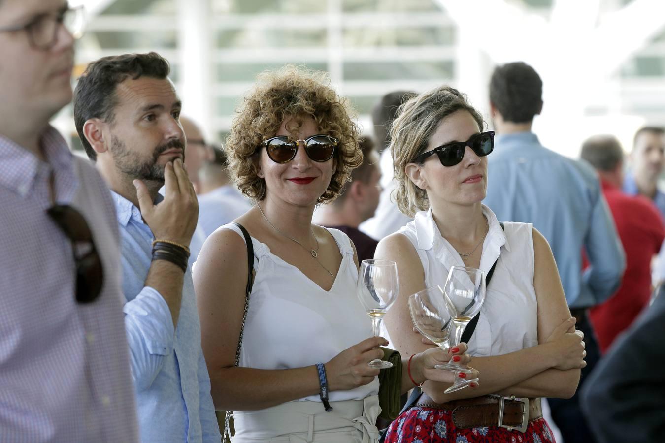 El evento ha reunido a más de una treintena de bodegas amparadas por la marca organizadora, las cuales han aprovechado el evento para presentar su diversa y amplia oferta