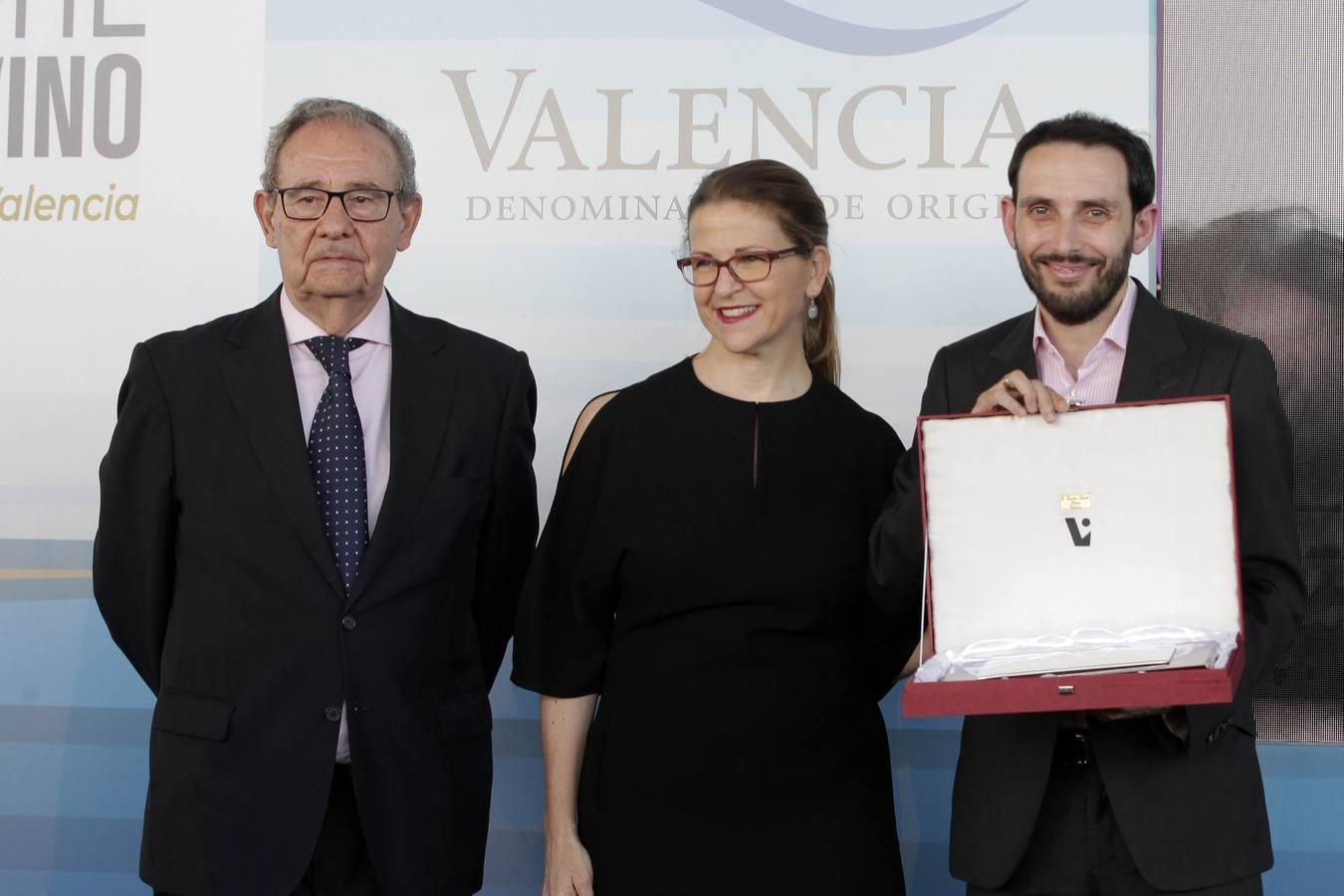 El evento ha reunido a más de una treintena de bodegas amparadas por la marca organizadora, las cuales han aprovechado el evento para presentar su diversa y amplia oferta