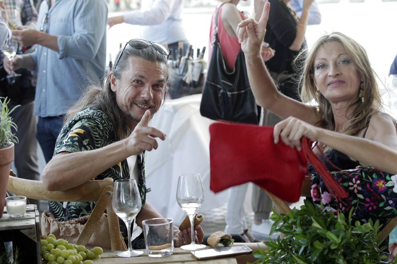 El evento ha reunido a más de una treintena de bodegas amparadas por la marca organizadora, las cuales han aprovechado el evento para presentar su diversa y amplia oferta