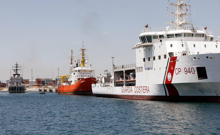 Fotos: La flotilla del Aquarius llega a Valencia