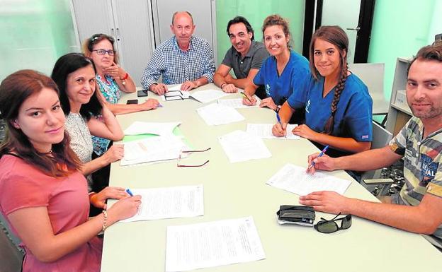 Convenio con las asociaciones para el control de gatos