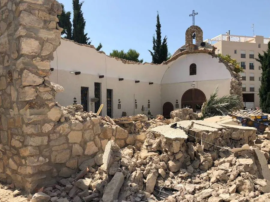 Fotos: Fotos de la iglesia de El Campello (Alicante) que se ha derrumbado al acabar una misa