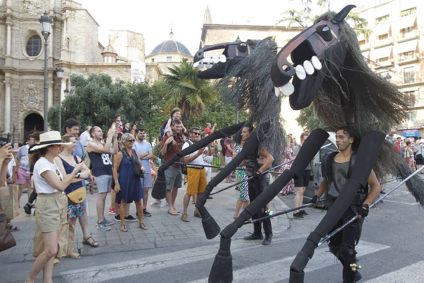 Fotos: Empieza la Feria de Julio 2018 con desfile, pólvora y color