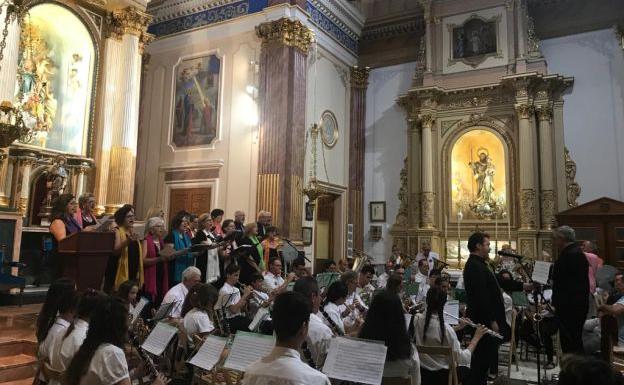 Estreno del pasodoble 'A tu, Sant Roc!'.