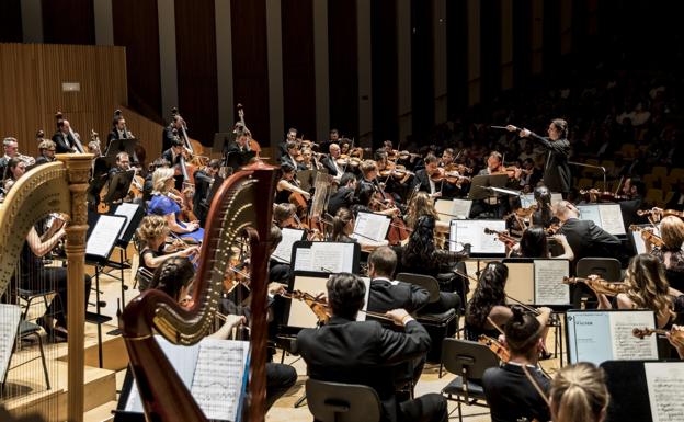 El maestro Nánási, en el último concierto que ofreció con la Orquesta de la Comunitat. 