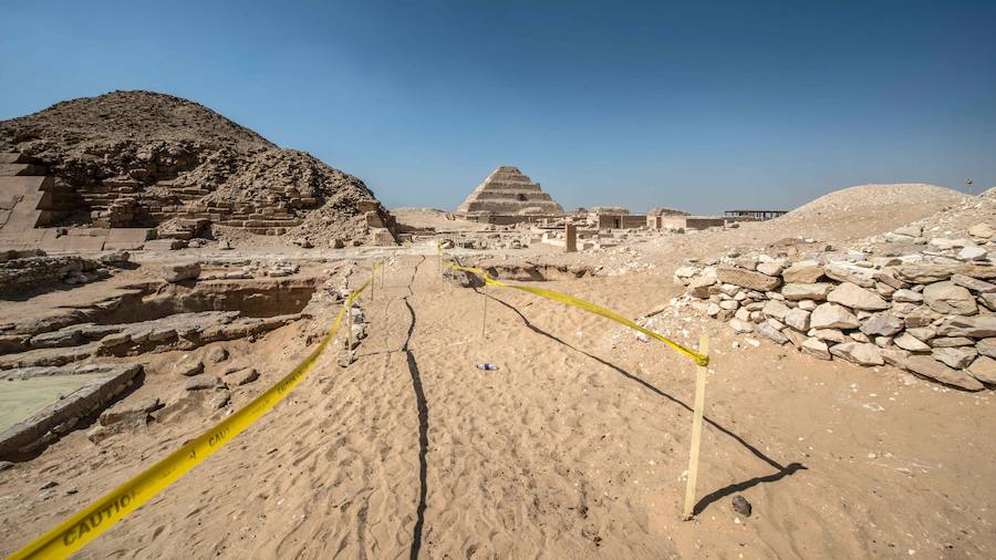 Una torre de treinta metros de profundidad, excavada hace 2.500 años al sur de la pirámide de Unas, en la necrópolis de Sakara, era parte de un centro de momificación y esconde una «mina de oro de información» sobre el arte de preservar los cuerpos de los muertos antes de su viaje al más allá.