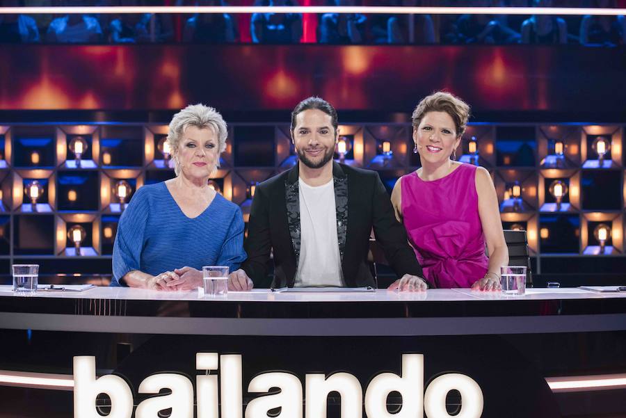 'Bailando con las estrellas' ya tiene pareja ganadora. El cantante David Bustamante y su bailarina Yana Olina se han convertido en los ganadores tras imponerse en la gran final a Manu Sánchez y Mireia Arizmendi y Patry Jordán y Rubén.