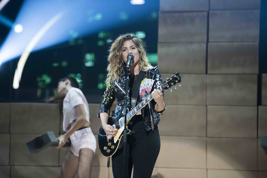 'Bailando con las estrellas' ya tiene pareja ganadora. El cantante David Bustamante y su bailarina Yana Olina se han convertido en los ganadores tras imponerse en la gran final a Manu Sánchez y Mireia Arizmendi y Patry Jordán y Rubén.