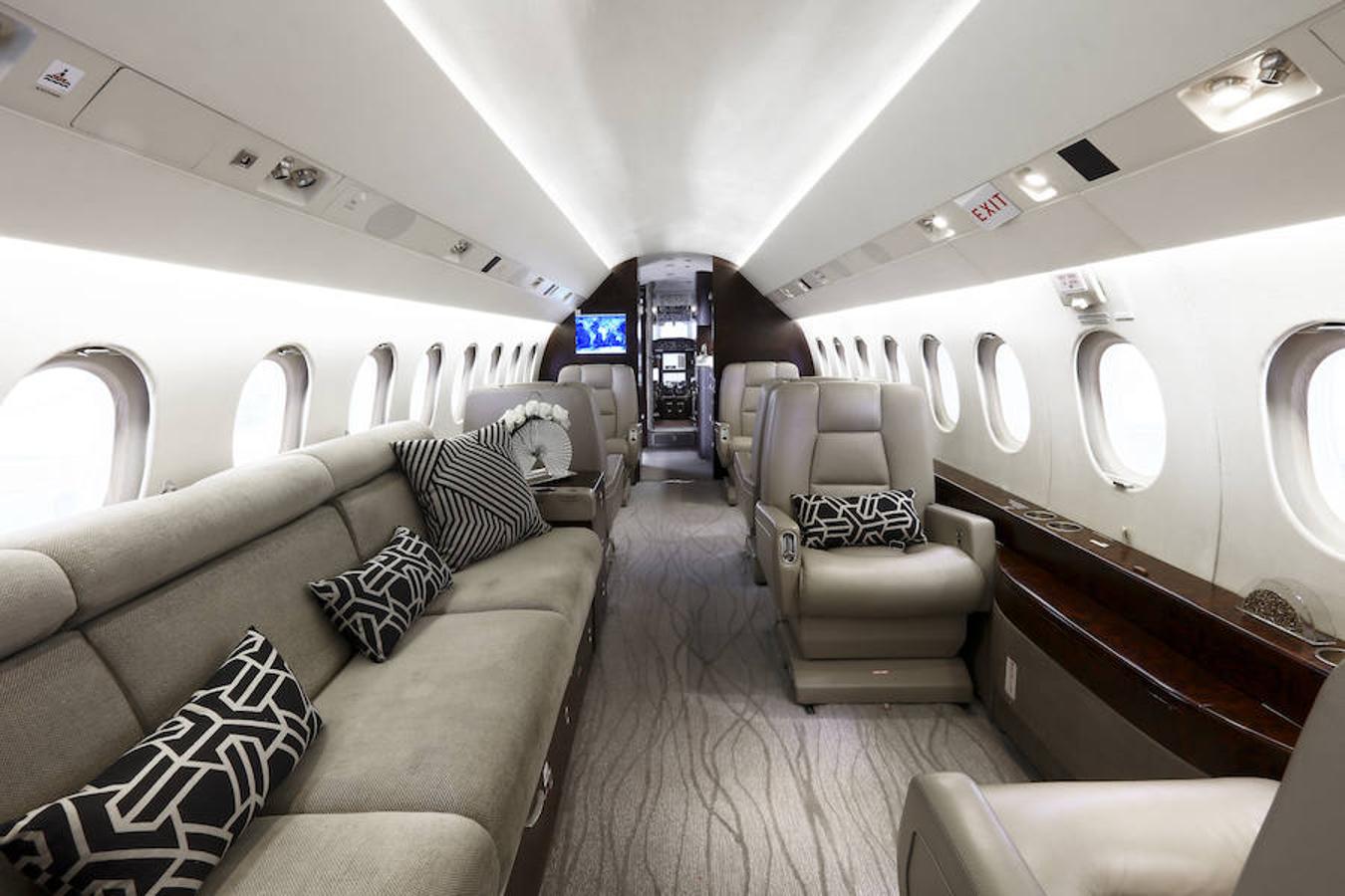 Falcon 2000EX