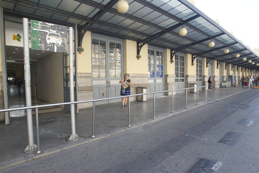 Fotos: Huelga de taxistas en Valencia - martes 31 de julio