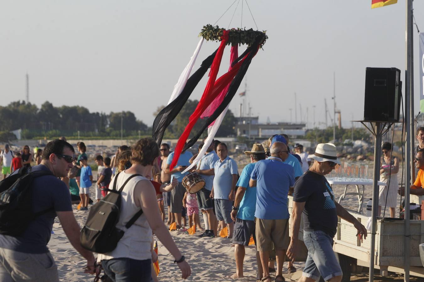 Como cada año desde hace más de dos siglos, este miércoles se celebró la carrera final de uno de los espectáculos con más historia que completan el calendario de fiestas de Pinedo. La exhibición se desarrolló entre las 20 y las 22 horas junto a la playa canina. Este año, la exhibición ha estado compuesta por ocho jinetes de diferentes poblaciones, entre otros Vera Piquer, Empar Zumalde y Pepe Piquer con cuadras de Beniparrell, Albal i El Perellonet. Por segundo año consecutivo, esta fiesta ha sido incorporada a la Feria de Julio, lo que incrementa el ambiente