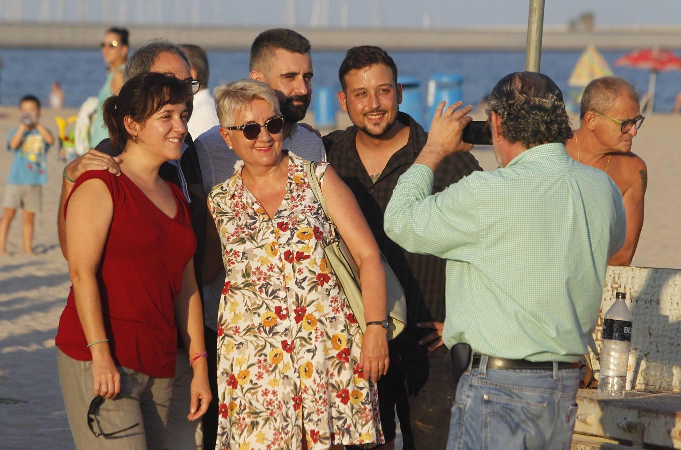 Como cada año desde hace más de dos siglos, este miércoles se celebró la carrera final de uno de los espectáculos con más historia que completan el calendario de fiestas de Pinedo. La exhibición se desarrolló entre las 20 y las 22 horas junto a la playa canina. Este año, la exhibición ha estado compuesta por ocho jinetes de diferentes poblaciones, entre otros Vera Piquer, Empar Zumalde y Pepe Piquer con cuadras de Beniparrell, Albal i El Perellonet. Por segundo año consecutivo, esta fiesta ha sido incorporada a la Feria de Julio, lo que incrementa el ambiente