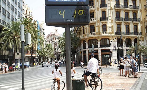 Un termómetro a 41 grados en Valencia, a principios de agosto.