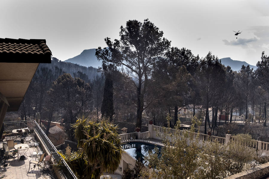 Fotos: Así han quedado las casas tras el incendio de LLutxent