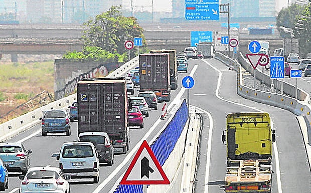 Infraestructuras en Valencia | Un informe del Consell ve necesarias las mejoras que Ribó rechaza en la V-30 y V-31