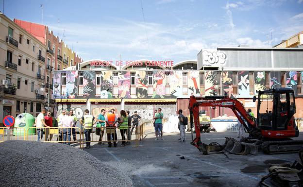 El concejal Grezzo ha estado en las obras de reforma de la plaza Rojas Clemente. V