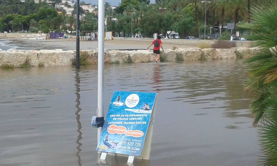 Fotos: Una tormenta de verano inunda Dénia en pleno mes de agosto