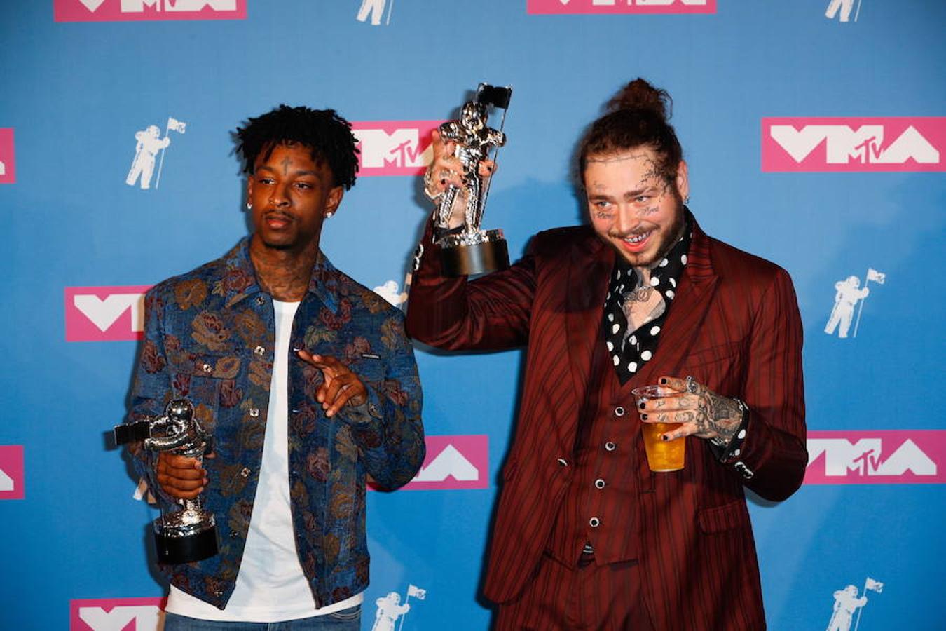 Los raperos 21 Savage y Post Malone