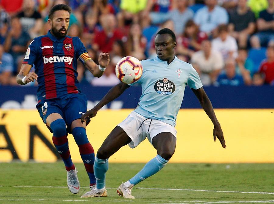 Estas son las imágenes que deja el partido de la segunda jornada de la Liga en el Ciutat de València