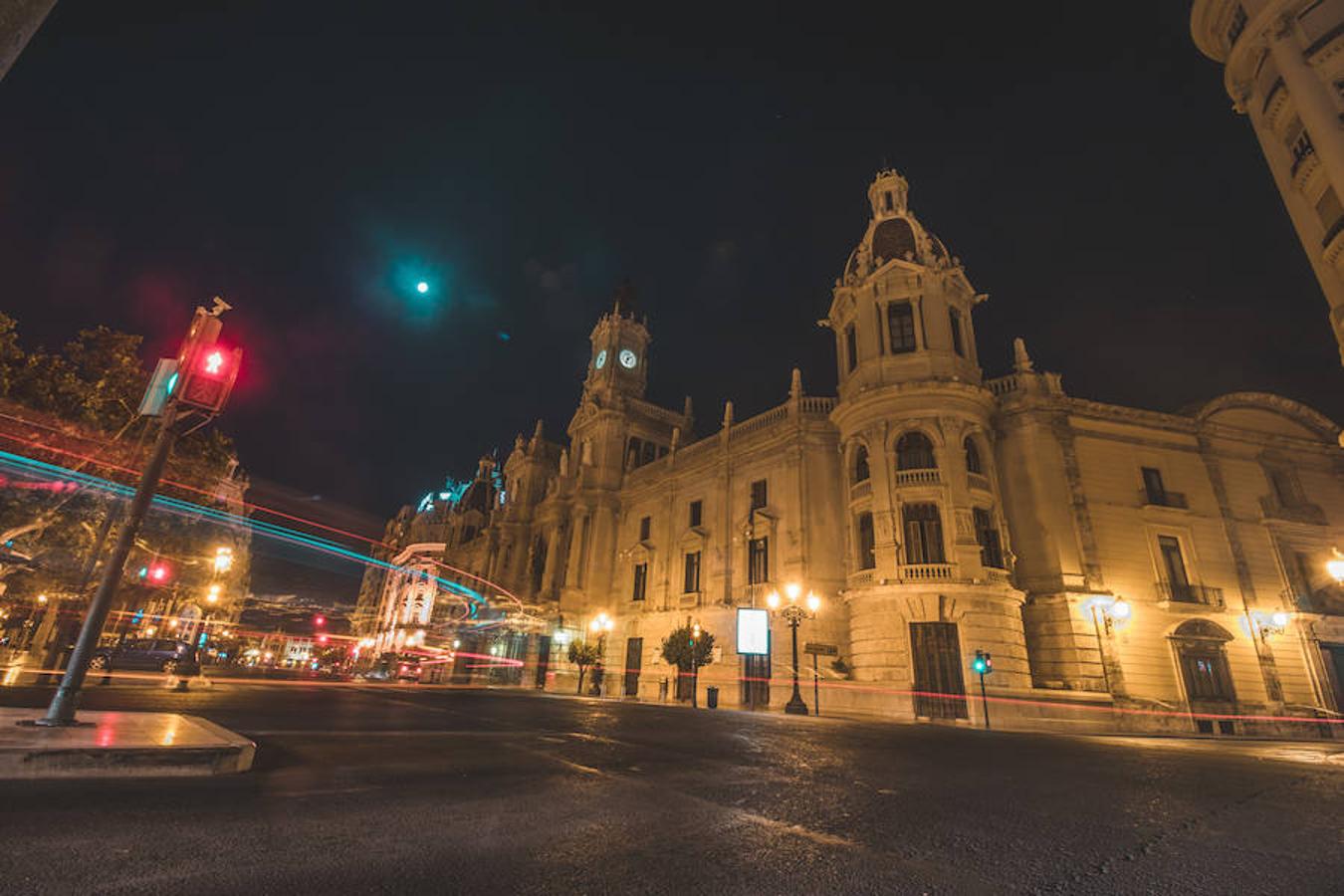 Plaza del Ayuntamiento de Valencia.