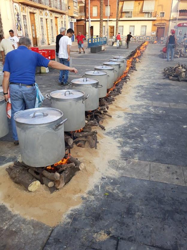 EL ARRÒS AMB FESOLS I NAPS TOMA ALMÀSSERA