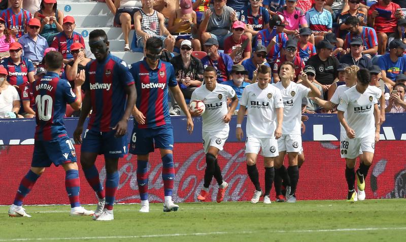 Estas son las notas que la redacción de LAS PROVINCIAS ha puesto a los futbolistas de Levante y Valencia CF en el derbi del 2 de septiembre de 2018 disputado en el estadio Ciutat de València