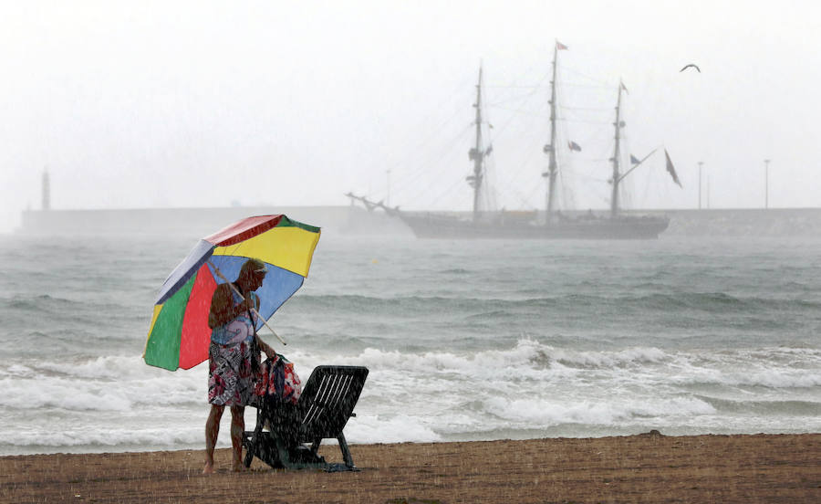 Fotos: La gota fría llega a la Comunitat Valenciana