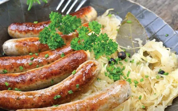 Además de cerveza, en la Oktoberfest se podrá disfrutar también de platos típicos alemanes. 
