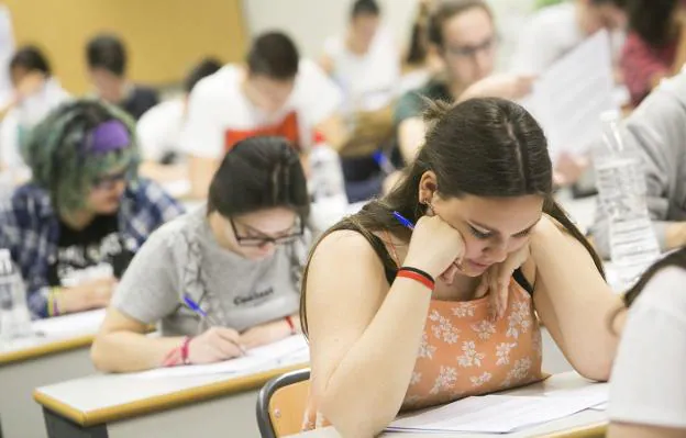 Alumnos durante una de las pruebas de la pasada Selectividad. 