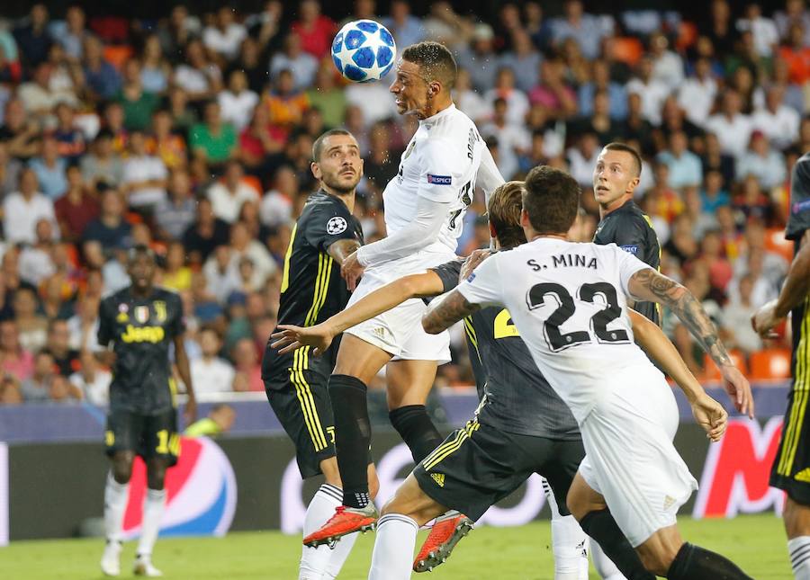 Estas son las mejores imágenes del partido de la primera jornada de Champions en Mestalla