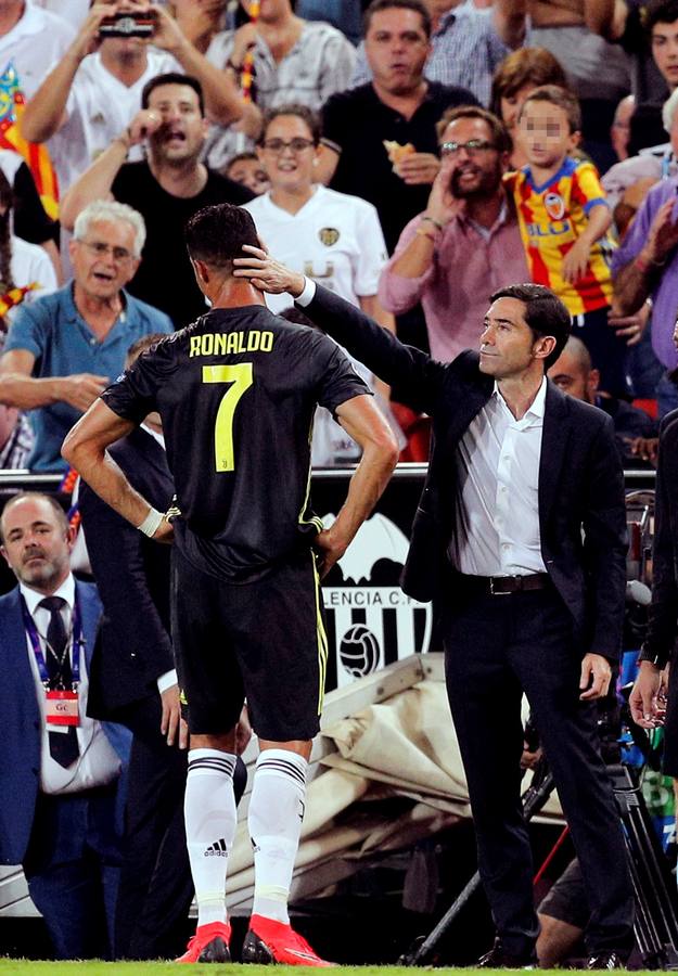 El portugués ve la roja directa por pelearse en el partido Valencia - Juventus